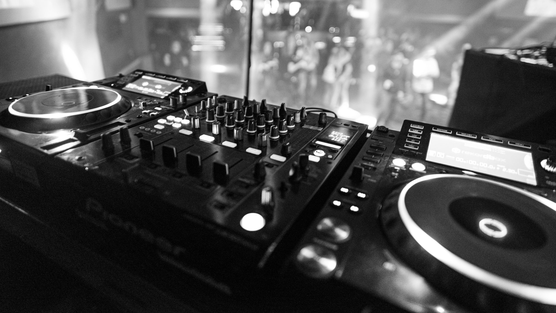 Fritz Kalkbrenner | ROXY Prague