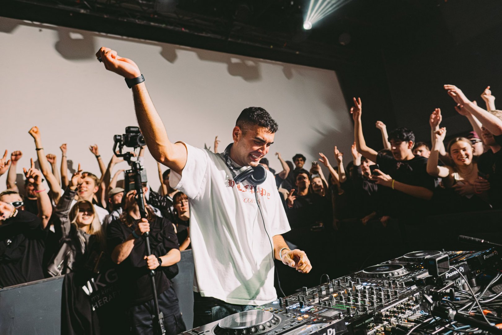 SAMMY VIRJI | ROXY Prague