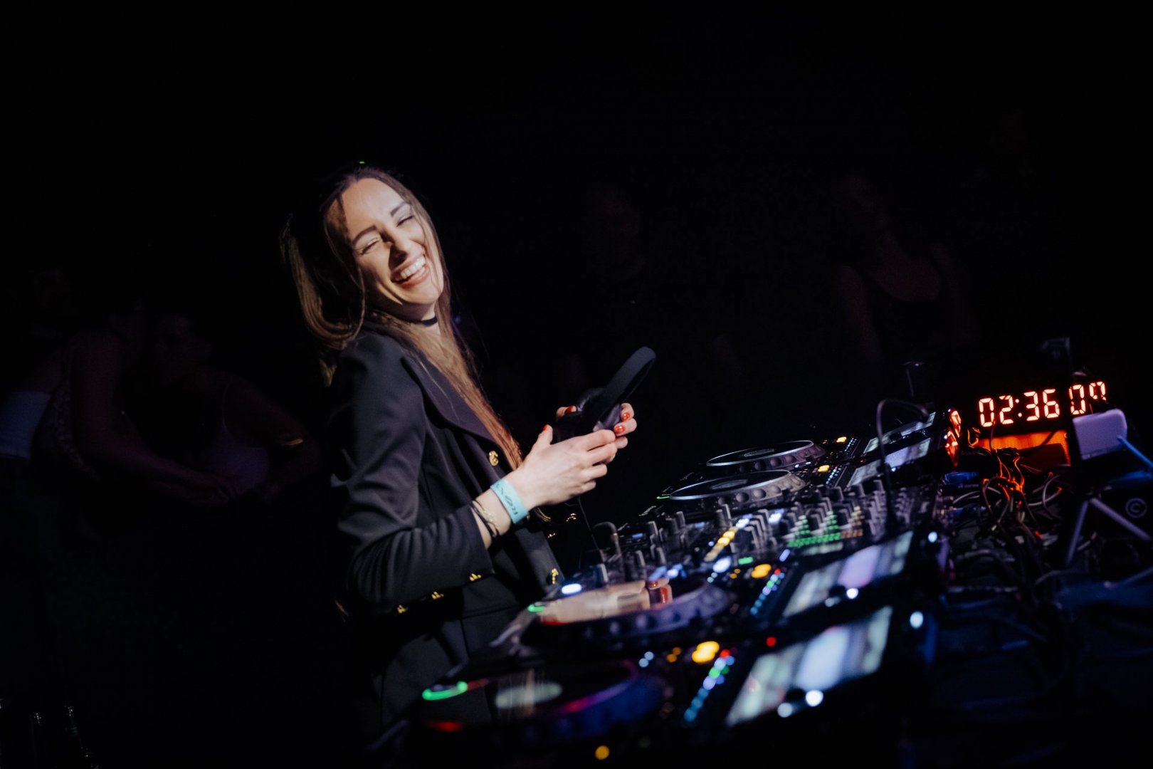 WILKINSON WEEKENDER: DAY 1 | ROXY Prague