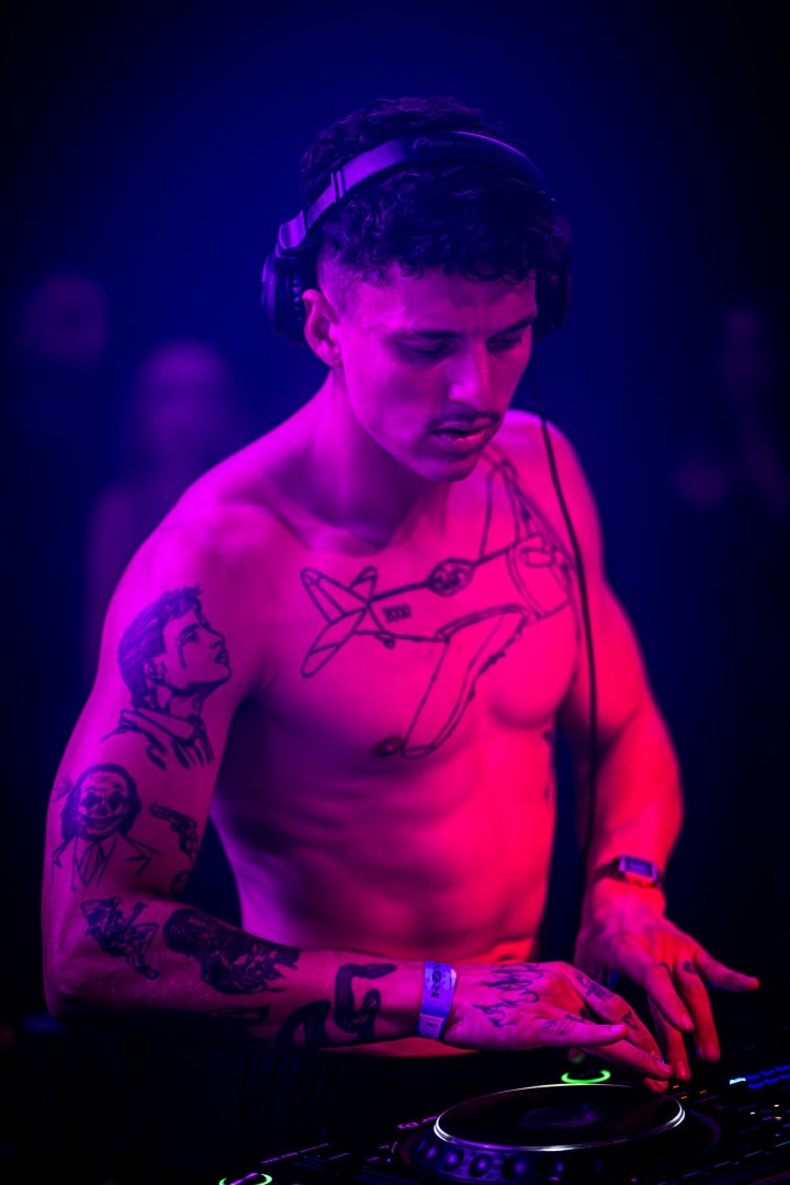 BASSWELL | ROXY Prague