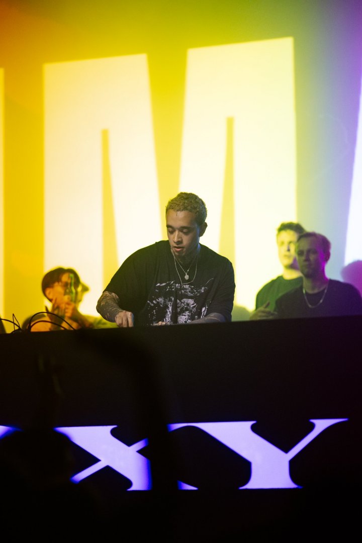 IMANU & THE CARACAL PROJECT | ROXY Prague