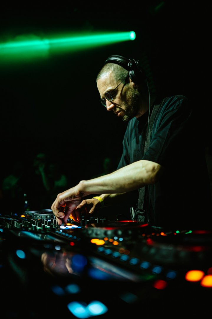 SULLY | ROXY Prague