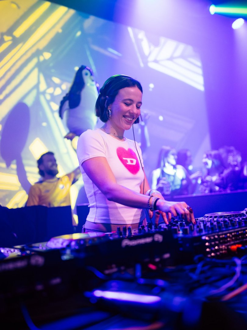 MALUGI | ROXY Prague