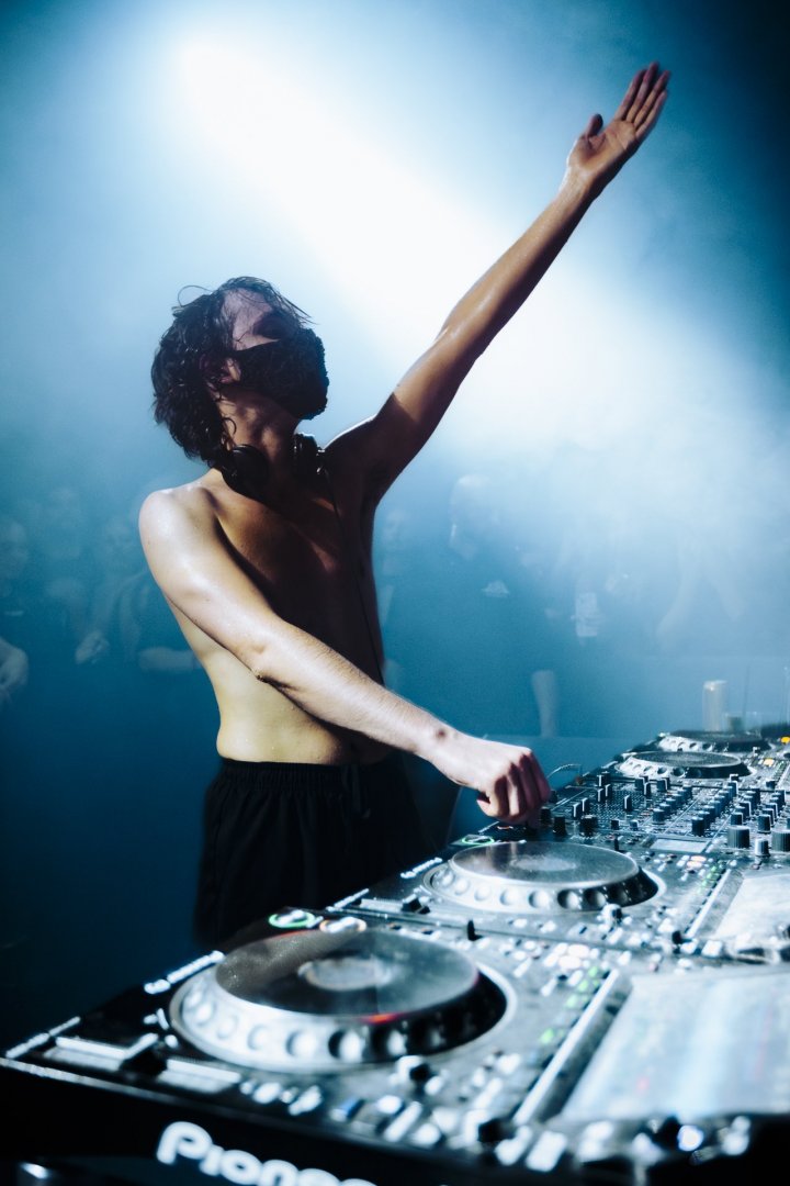 I HATE MODELS | ROXY Prague