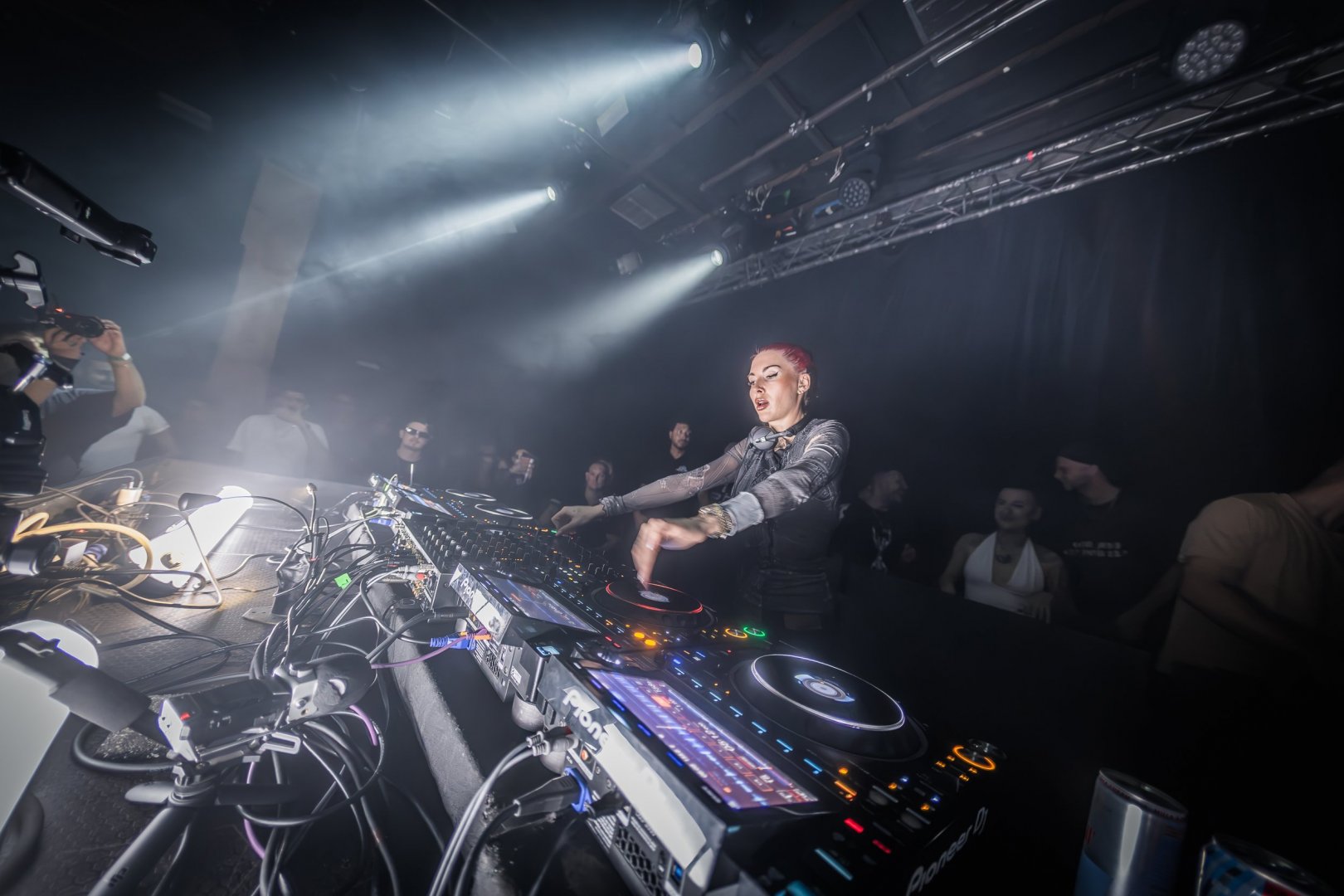 CLARA CUVÉ | ROXY Prague