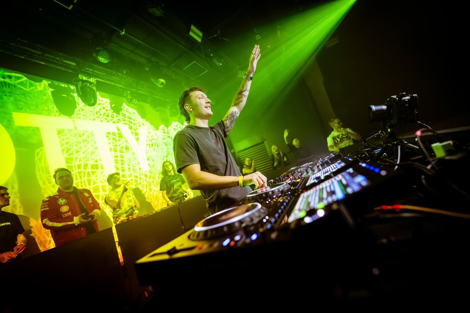 JAMES HYPE | ROXY Prague