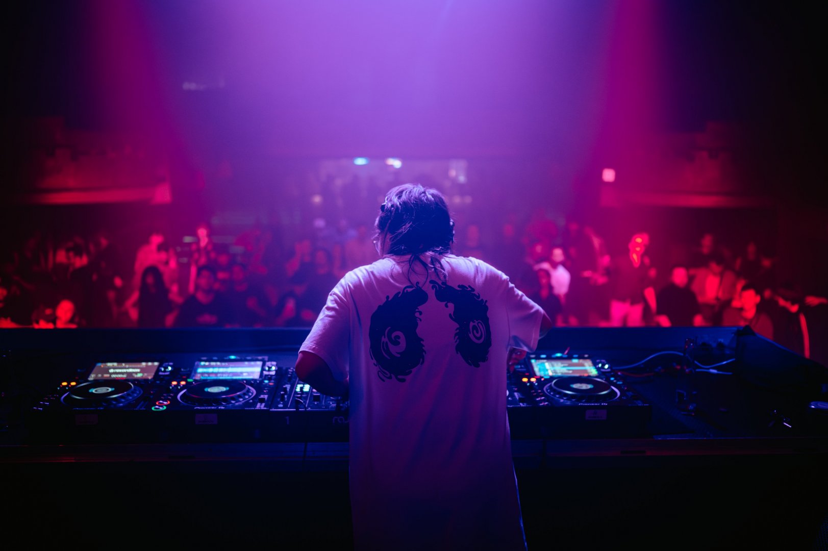 SULLY | ROXY Prague