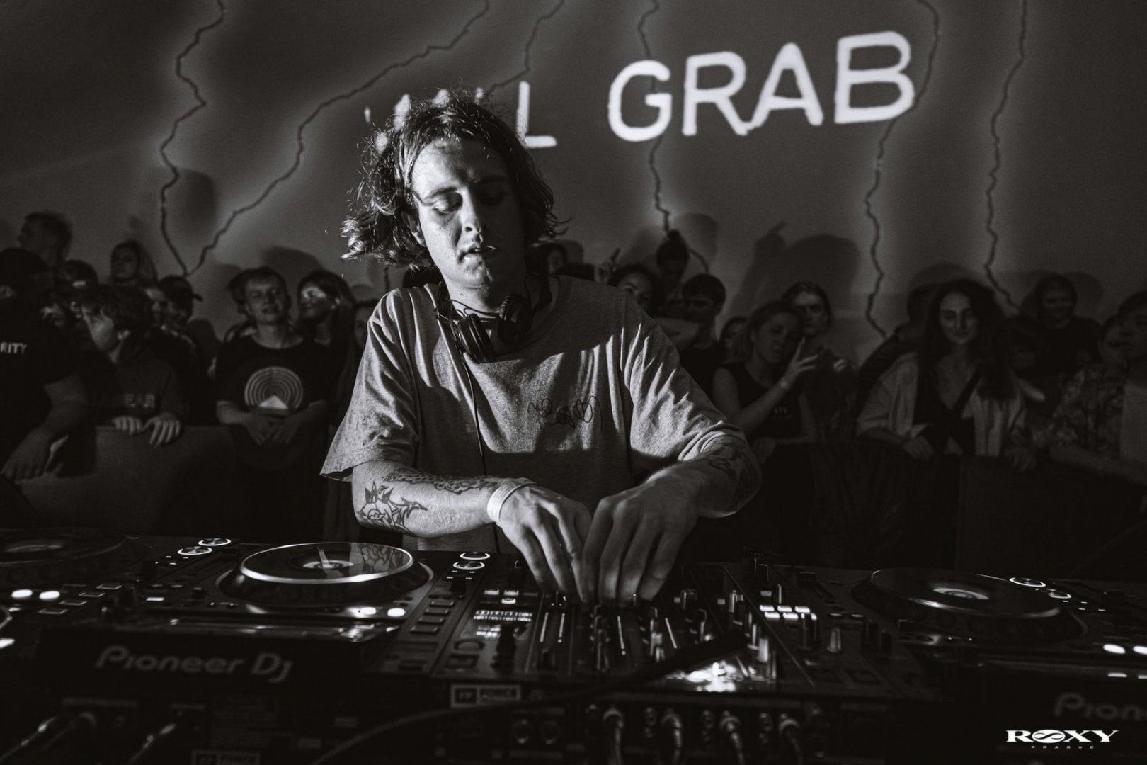 Mall Grab | ROXY Prague