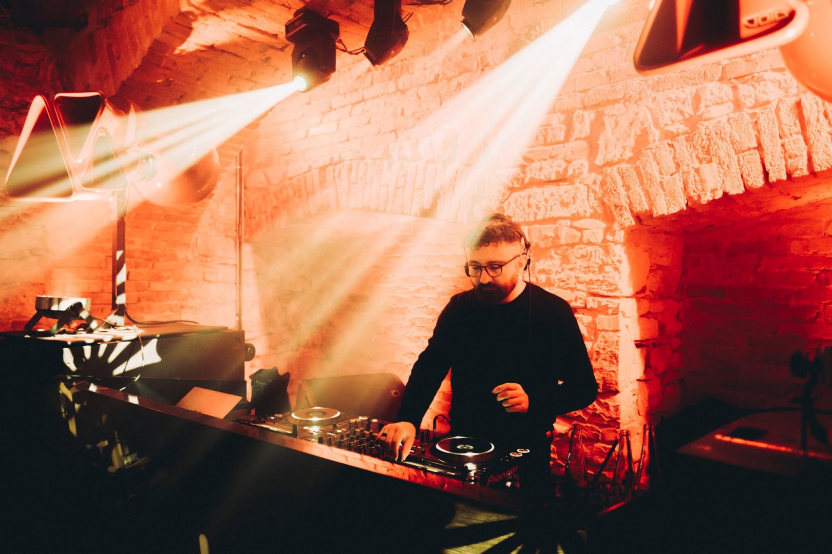 Fjaak | ROXY Prague