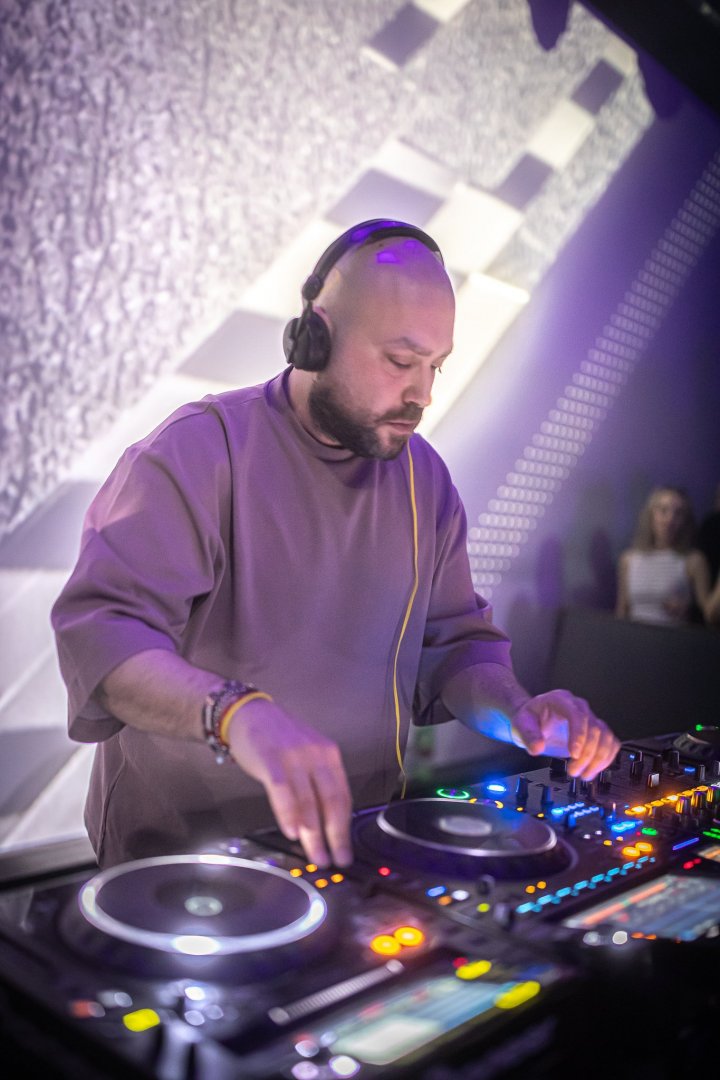 JORIS VOORN | ROXY Prague