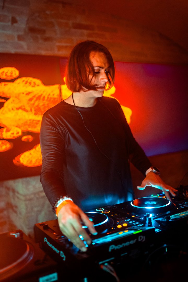 ADAM BEYER | ROXY Prague