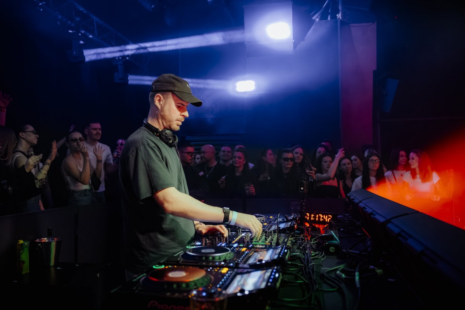 WILKINSON WEEKENDER: DAY 1 | ROXY Prague